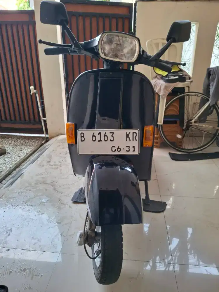 Vespa P 150 S  Tahun 1986 Tangan Pertama siap pakai