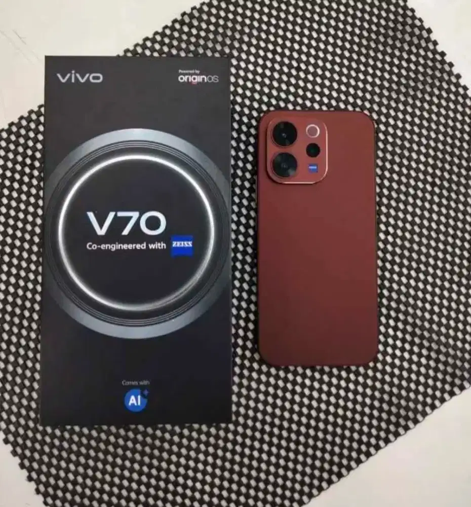 Vivo v70 5g 8/256 lngkap original