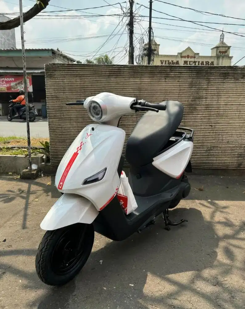 SEPEDA LISTRIK D66I WHITE