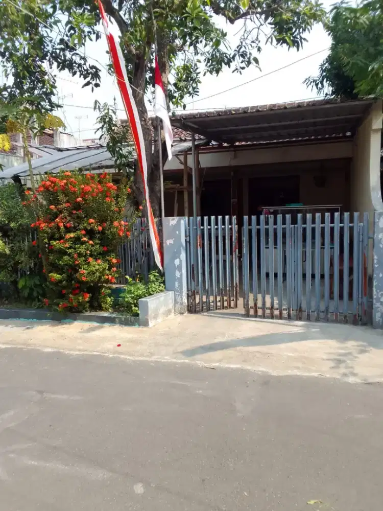 Di Jual 2 rumah di sukorejo Bojonegoro