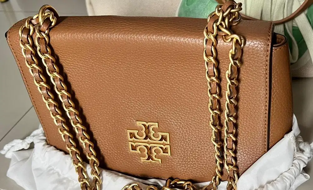 Tory Burch Original with Gold Chain