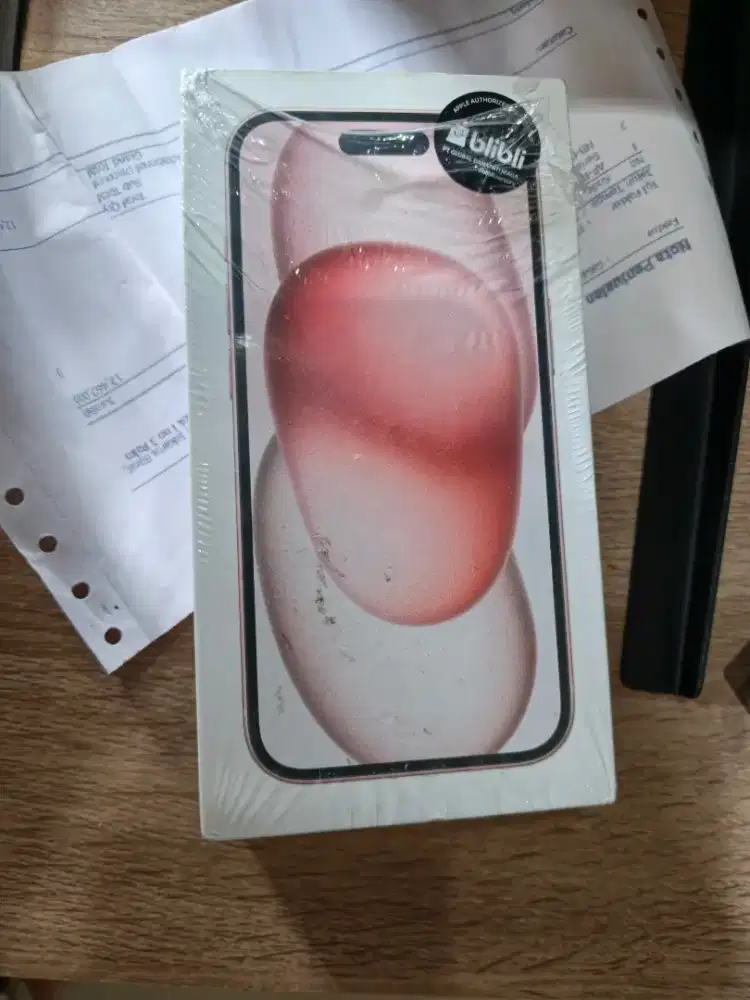 Iphone 15 128gb pink BNIB resmi indo