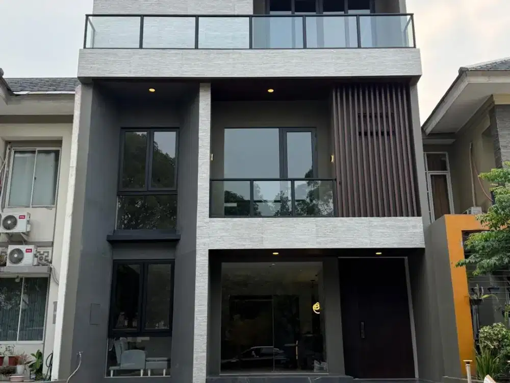 DIJUAL RUMAH BRAND NEW FERONIA ALAM SUTERA 3 LANTAI DEPAN TAMAN