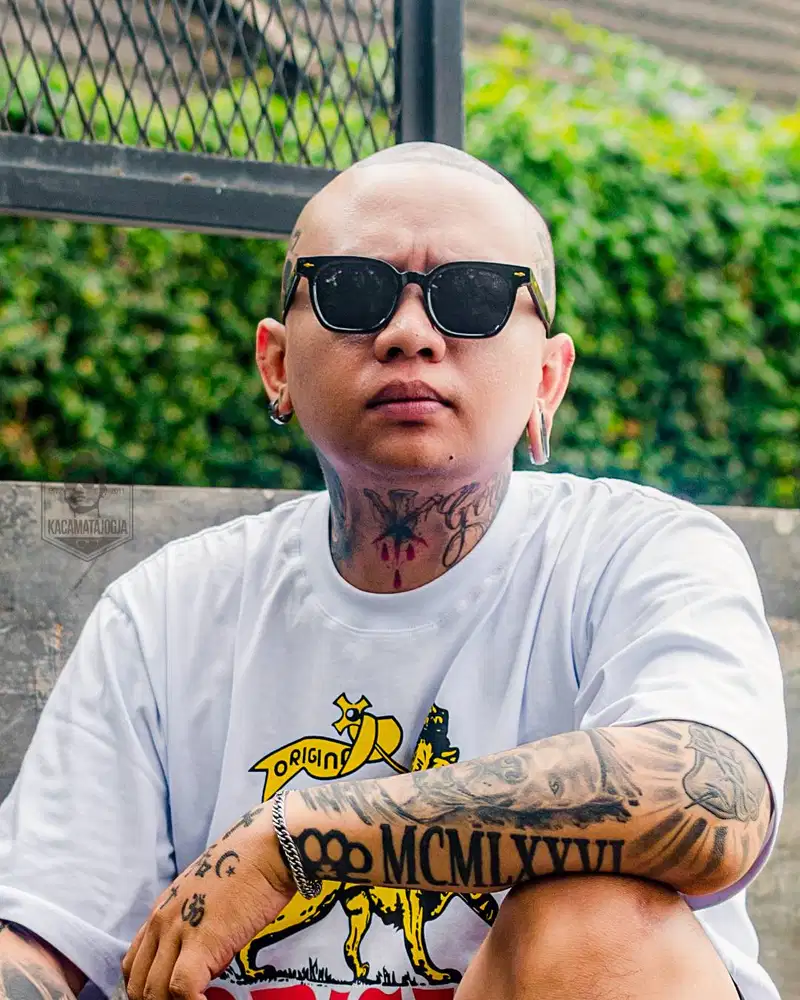 Kacamata Jogja - Kacamata Sunglasses Kotak Anti Silau Keren- LINITA 05