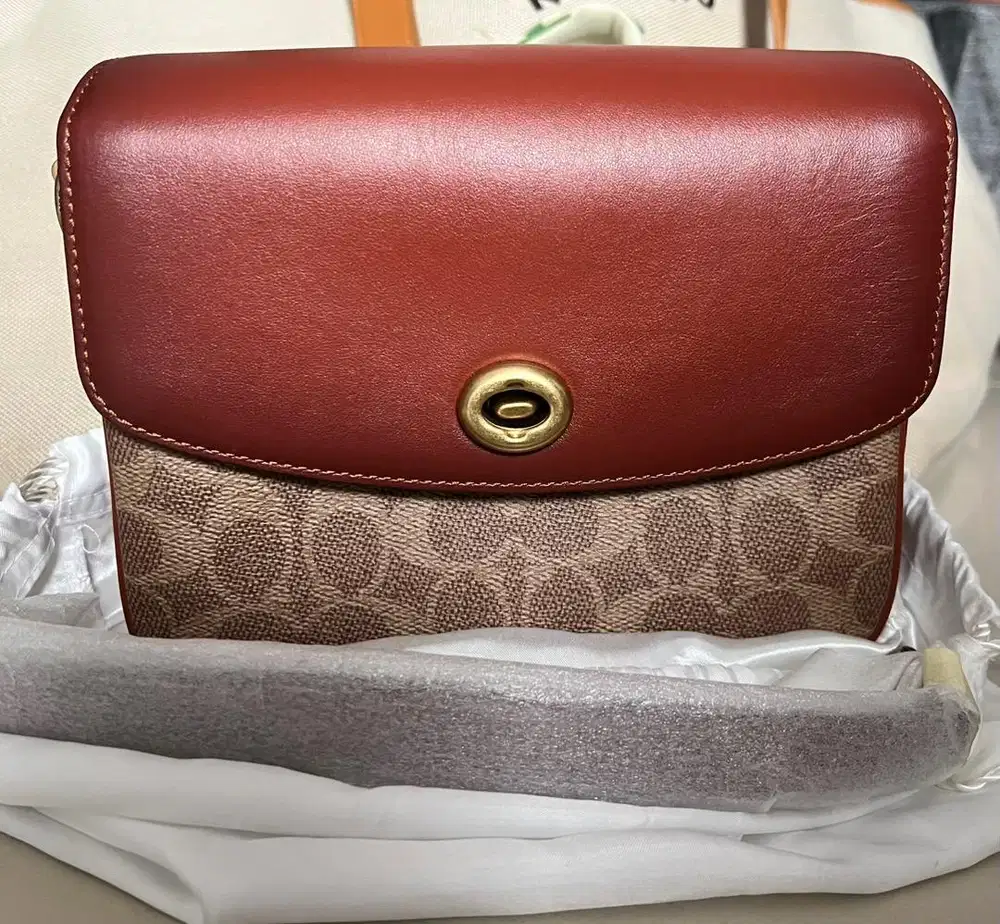 Original Coach Cassie 19 Signature Tan Rust
