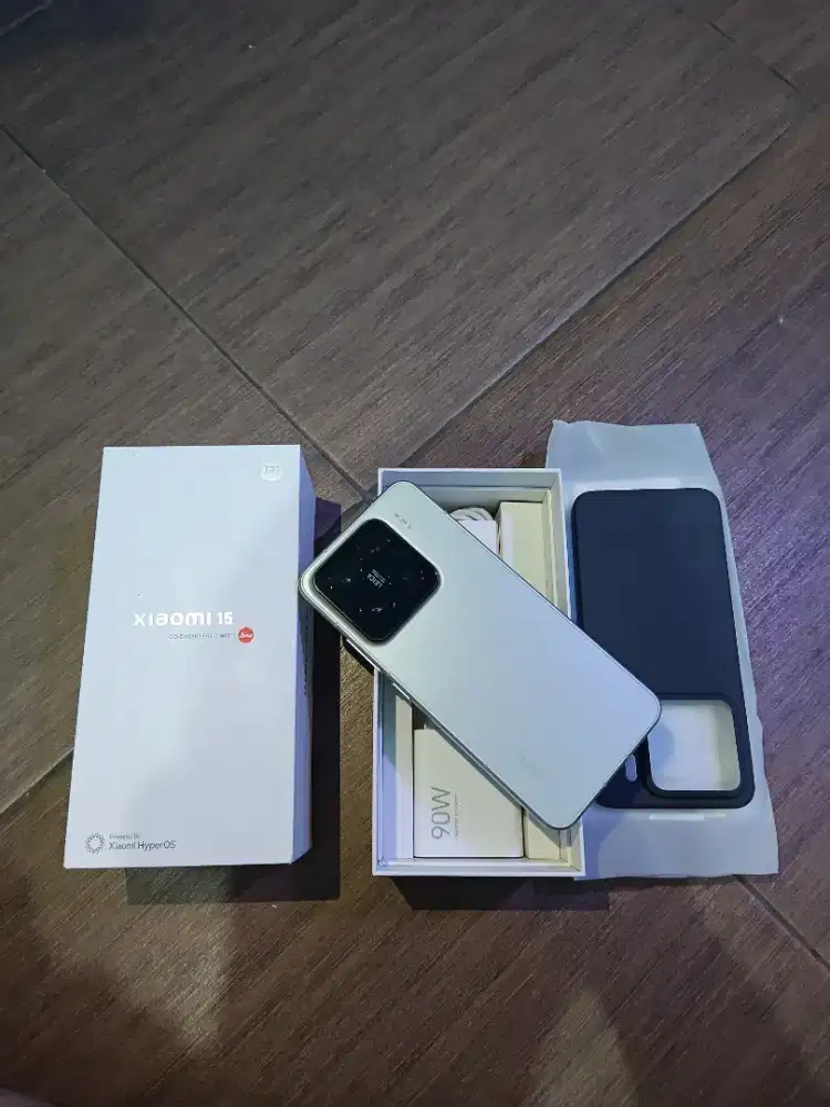 Xiaomi Mi 15 5G ram 12 internal 256 lengkap ori resmi ex display minus