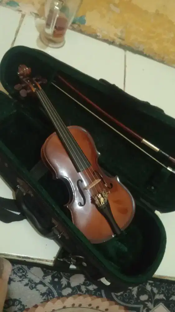 Jual Biola syinwin 1/2 EST 1983 Asli Singapure Lengkap hardcase.