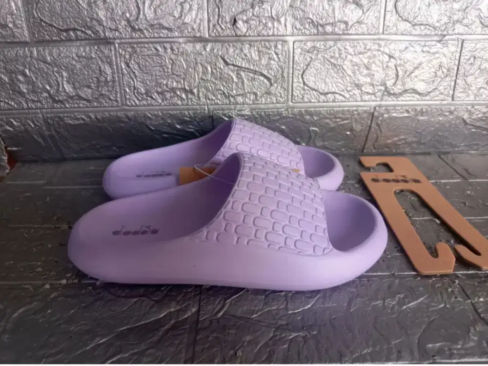 Sendal crocs original size 37 39 40