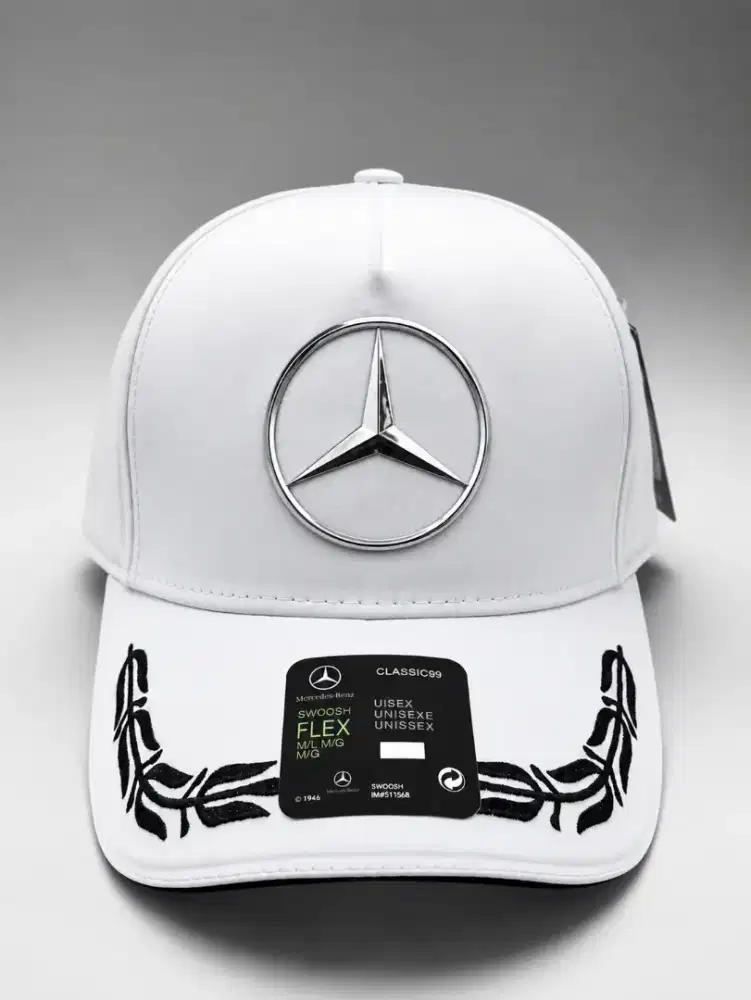 Topi Mercedes-Benz putih