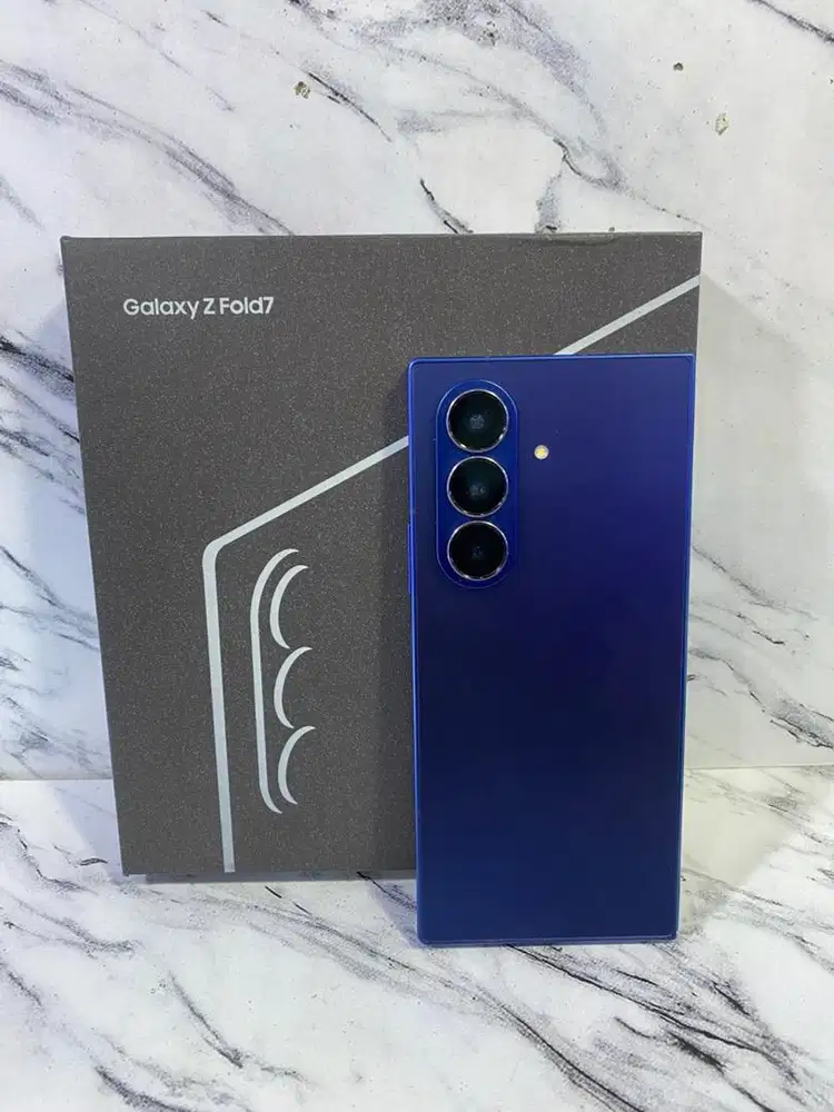 Samsung z fold 7 12 / 512 sein normal