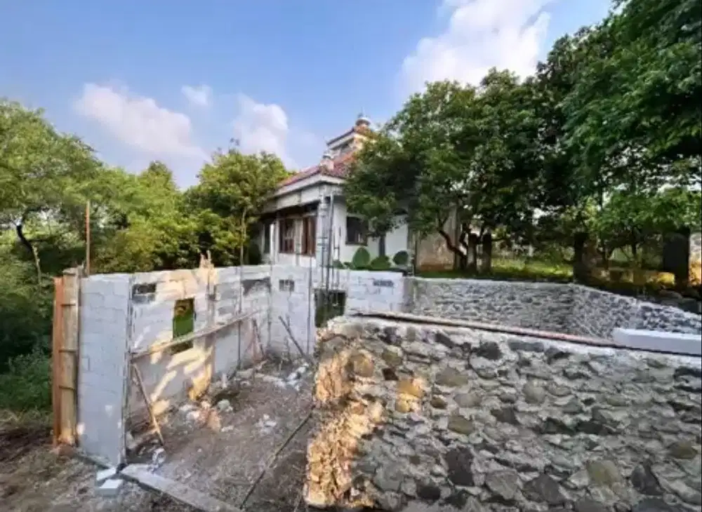 Dijual cepat Tanah dan bangunan setengah jadi