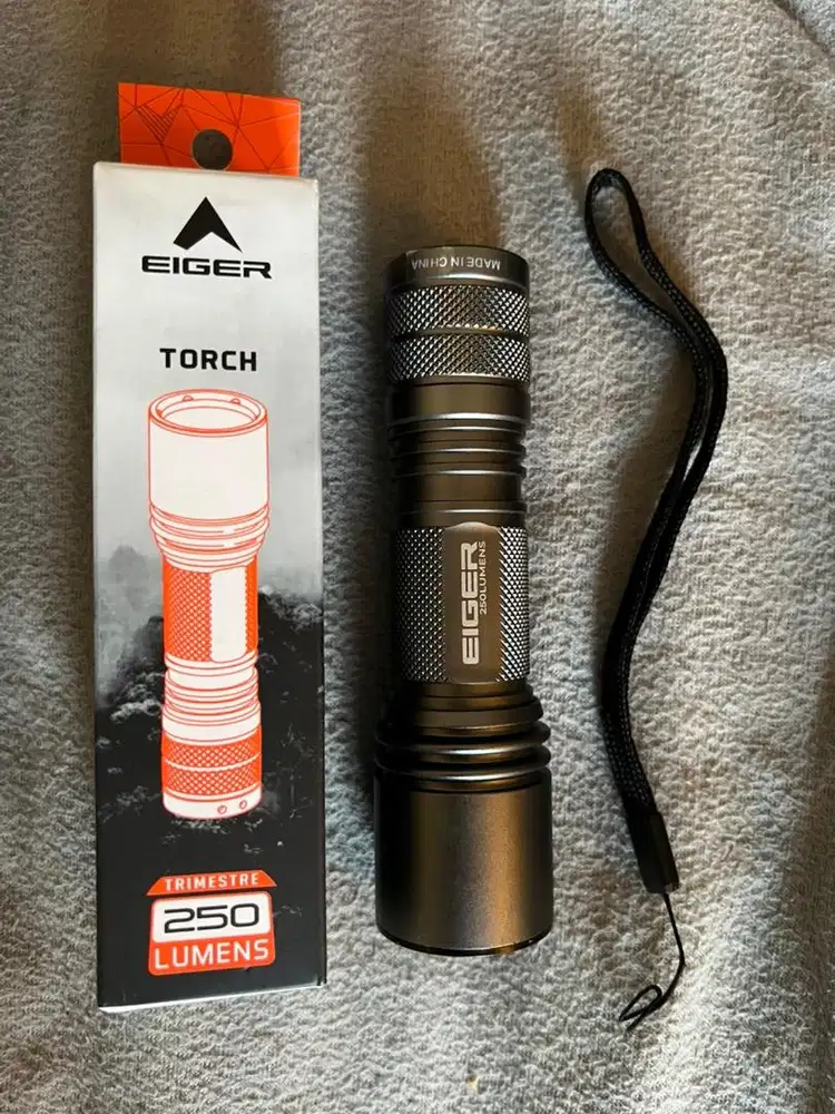 Senter Eiger Trimestre Like New