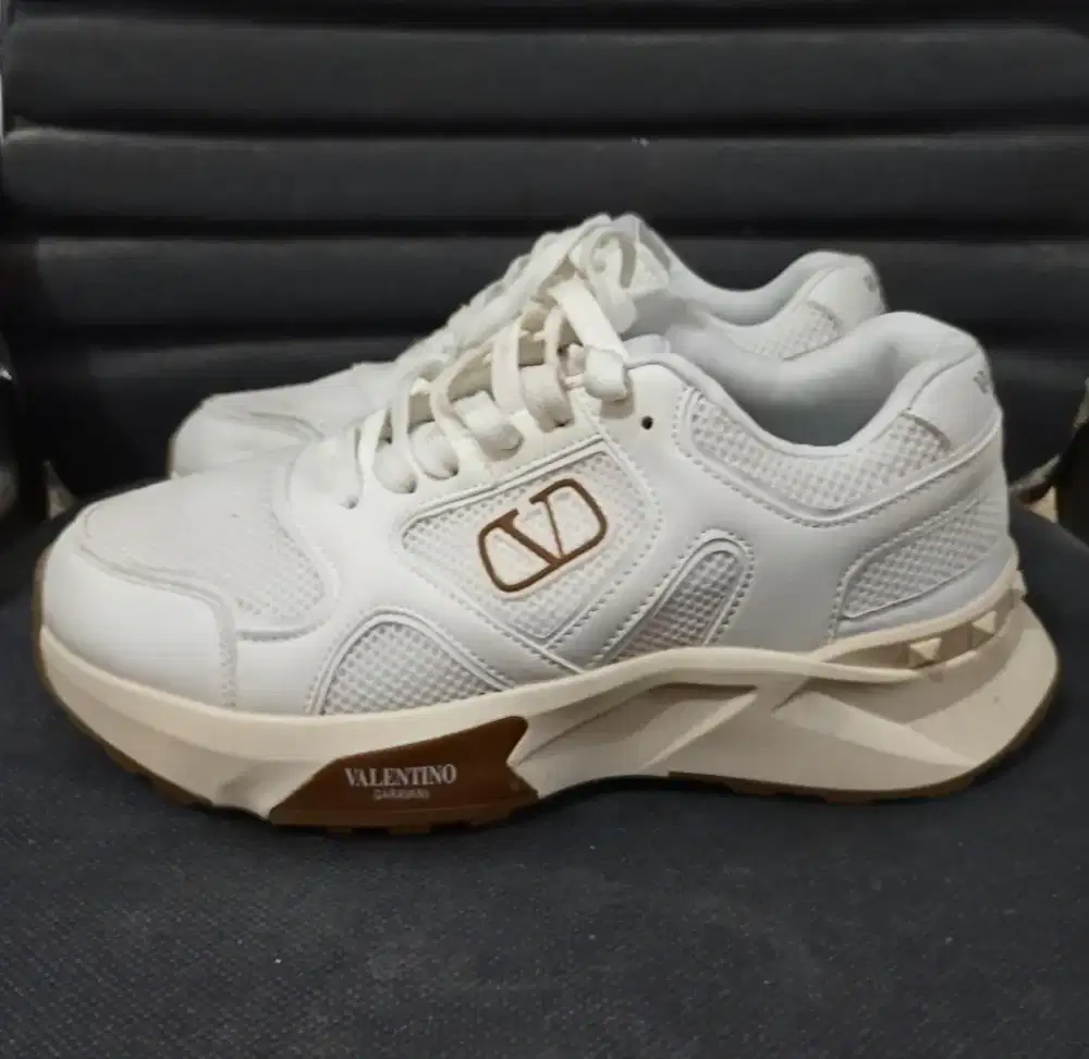 Valentino Garavani Sneakers 42.