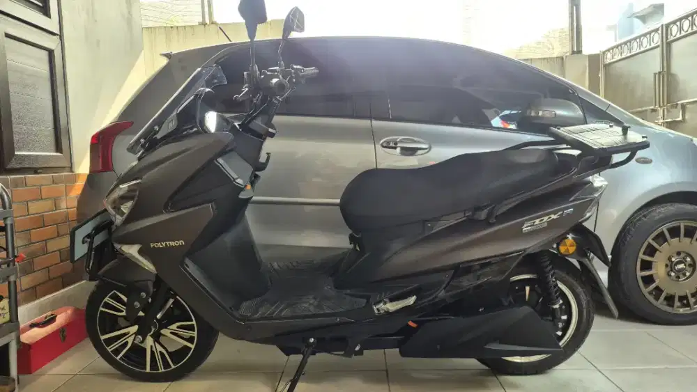 Di Jual Cepat MOTOR LISTRIK POLYTRON FOX R