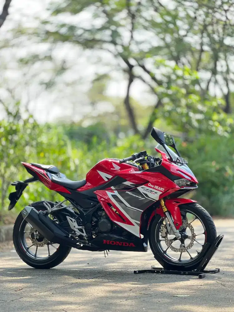 HONDA NEW CBR 150R MERAH 2024 KM 7K PAJAK ON SIAP PAKAI
