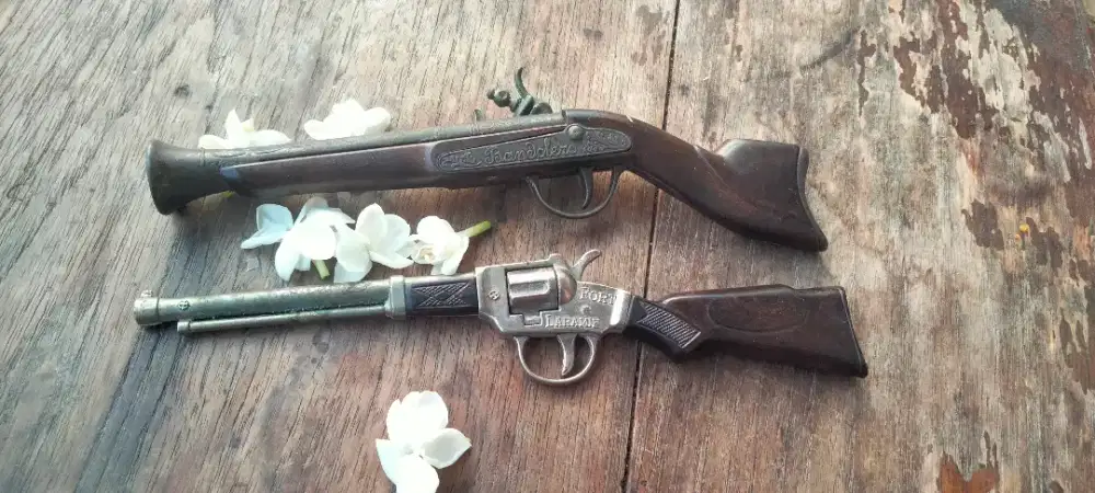 Miniatur pistol jadul