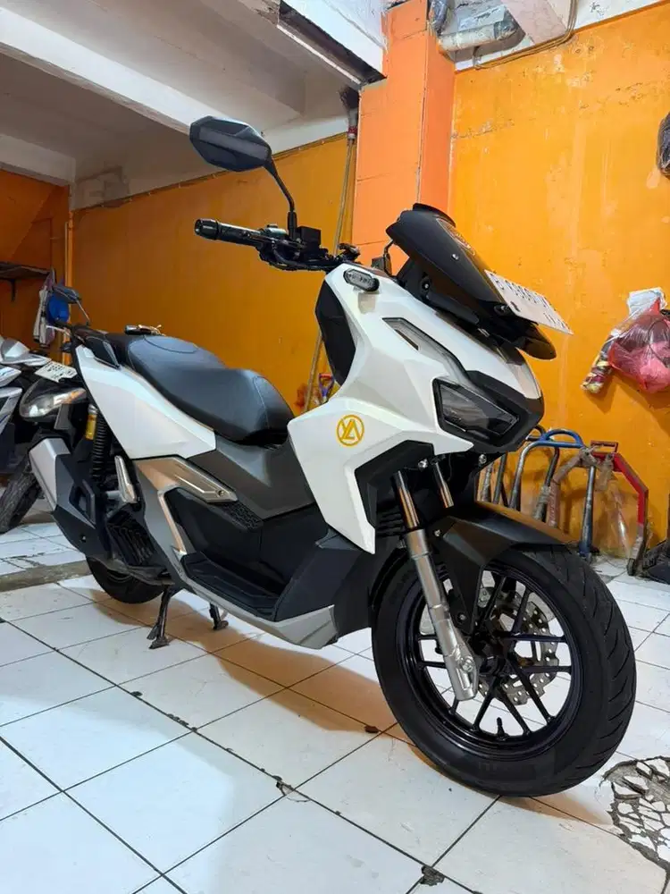 Honda Adv cbs pajak hidup