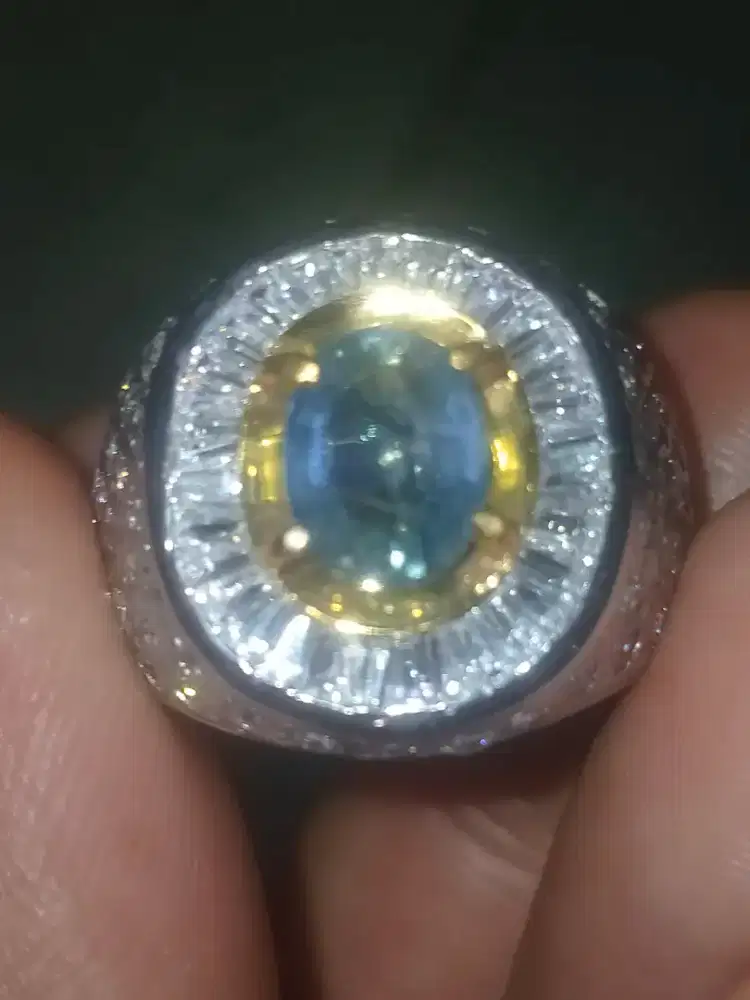 Di jual blue sapphire ceylon srilanka