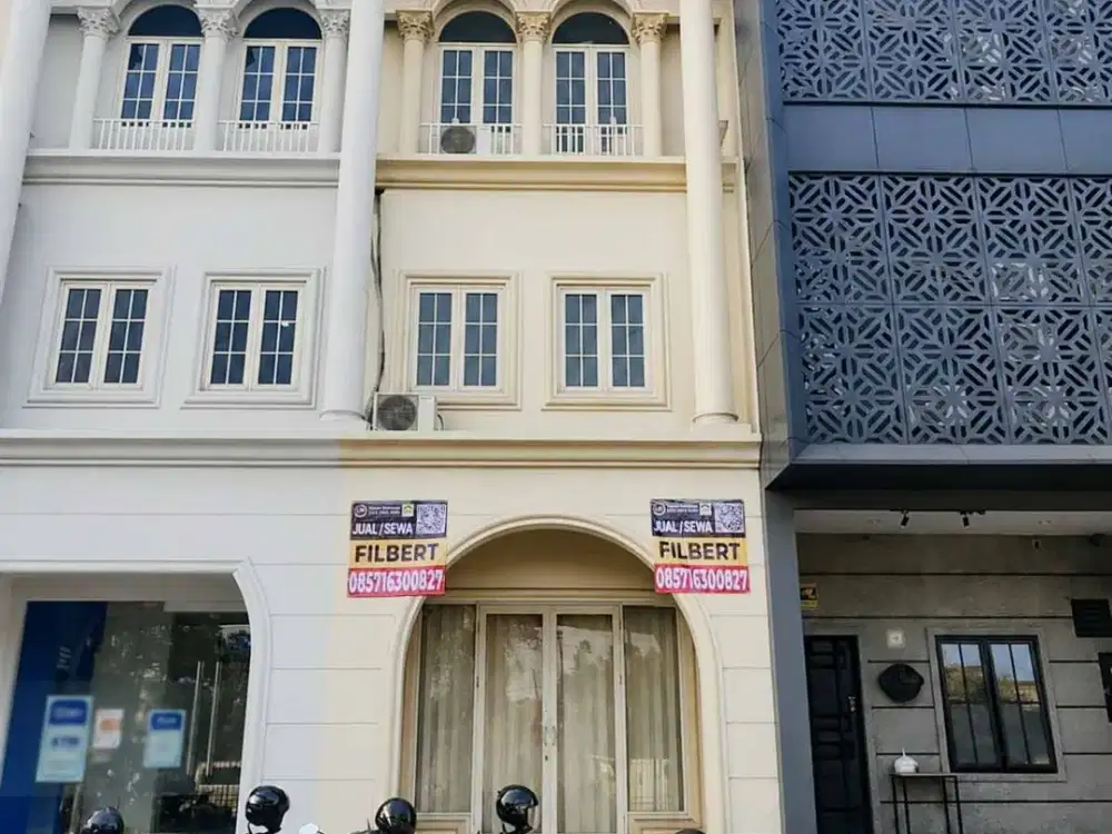 Dijual atau Disewakan! Ruko Green Mansion Daan Mogot Jakarta Barat 3,5 Lantai LB 202.5 m² Cocok Untuk Kantor & Usaha