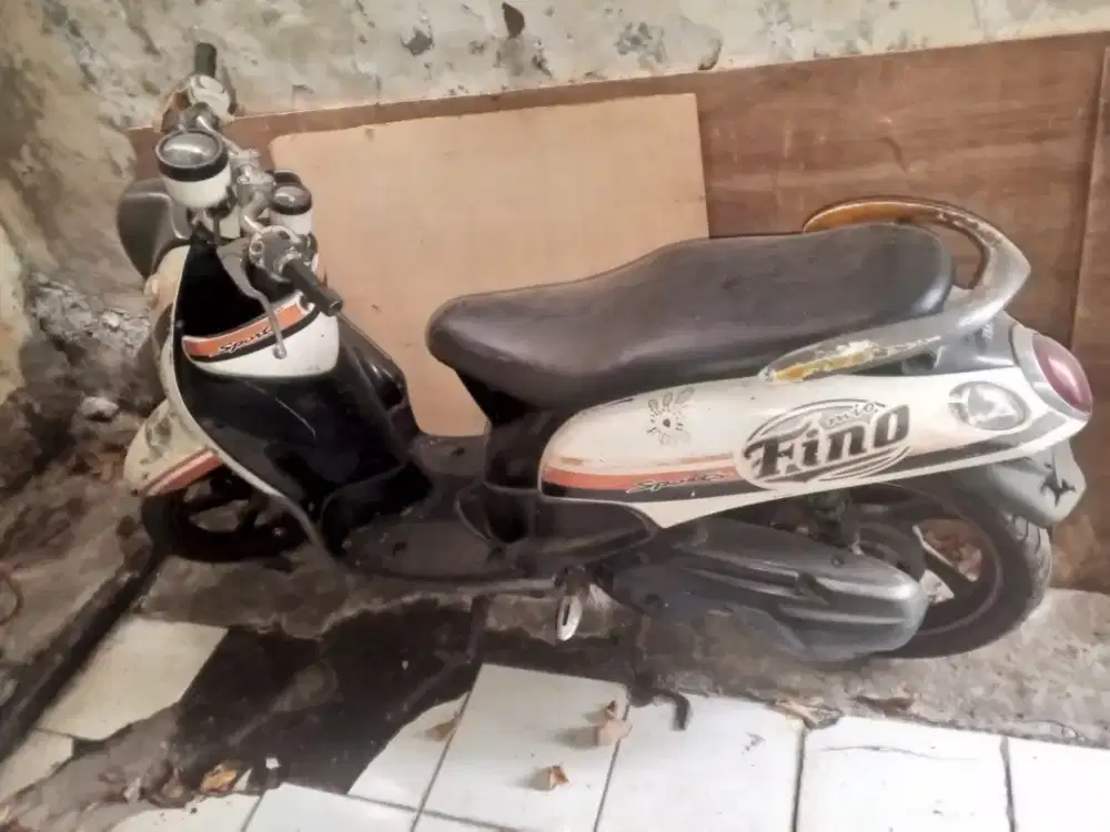Fino Sporty 2013 karbu