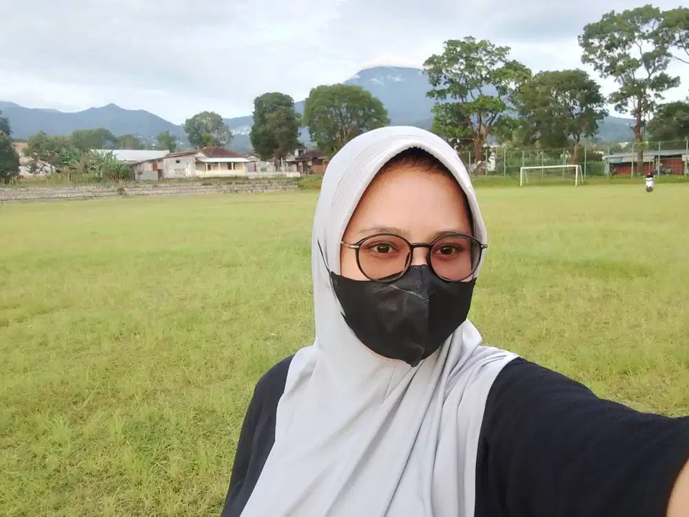 Wanita umur 31tahun mencari pekerjaan yg halal
