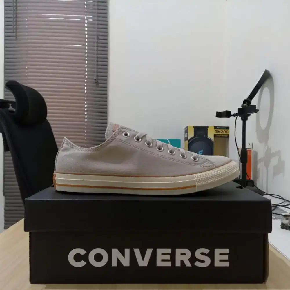 Jual sepatu kondisi masih baru