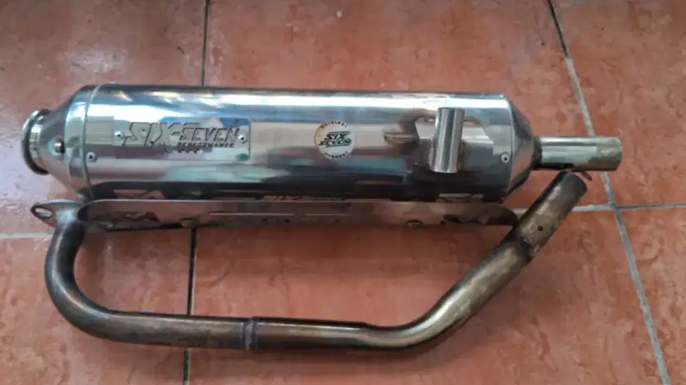 knalpot racing merk sixseven untuk vario 125 new