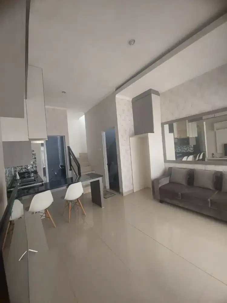 Disewakan  perumahan palm one residence Bambuapus 2 lantai furnish