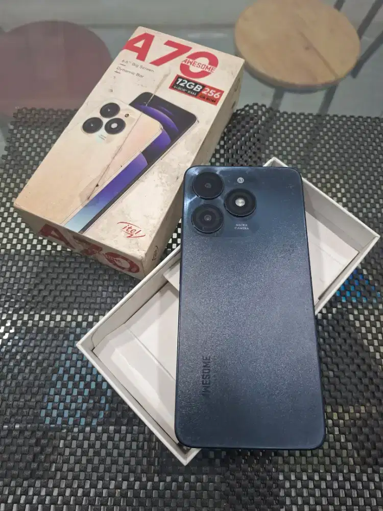Itel a70 ram 12/256gb