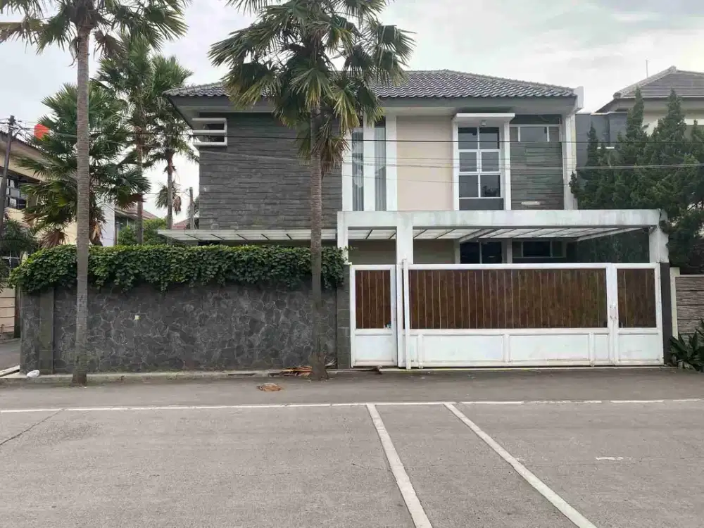 Rumah Mewah 2 Lantai Hook Furnish Di Antapani