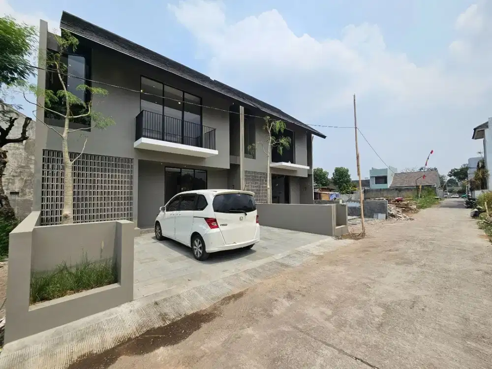 Rumah Tropis Semi Furnihsed dekat Stadion Wedomartani Sleman