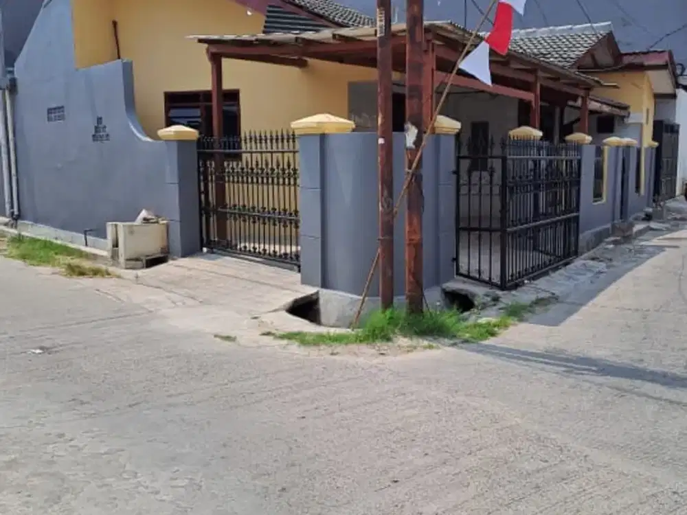 Rumah siap huni lokasi hook di Irida Timur , Bekasi Timur.