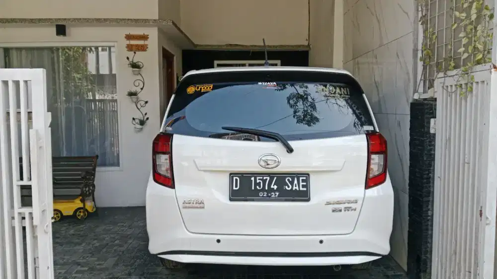 SIGRA X 1.2 MATIC 2016