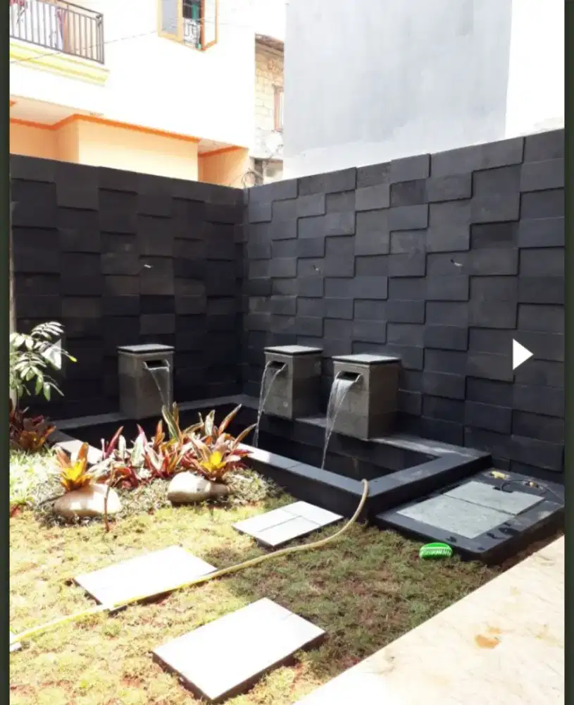 Tukang kolam hias