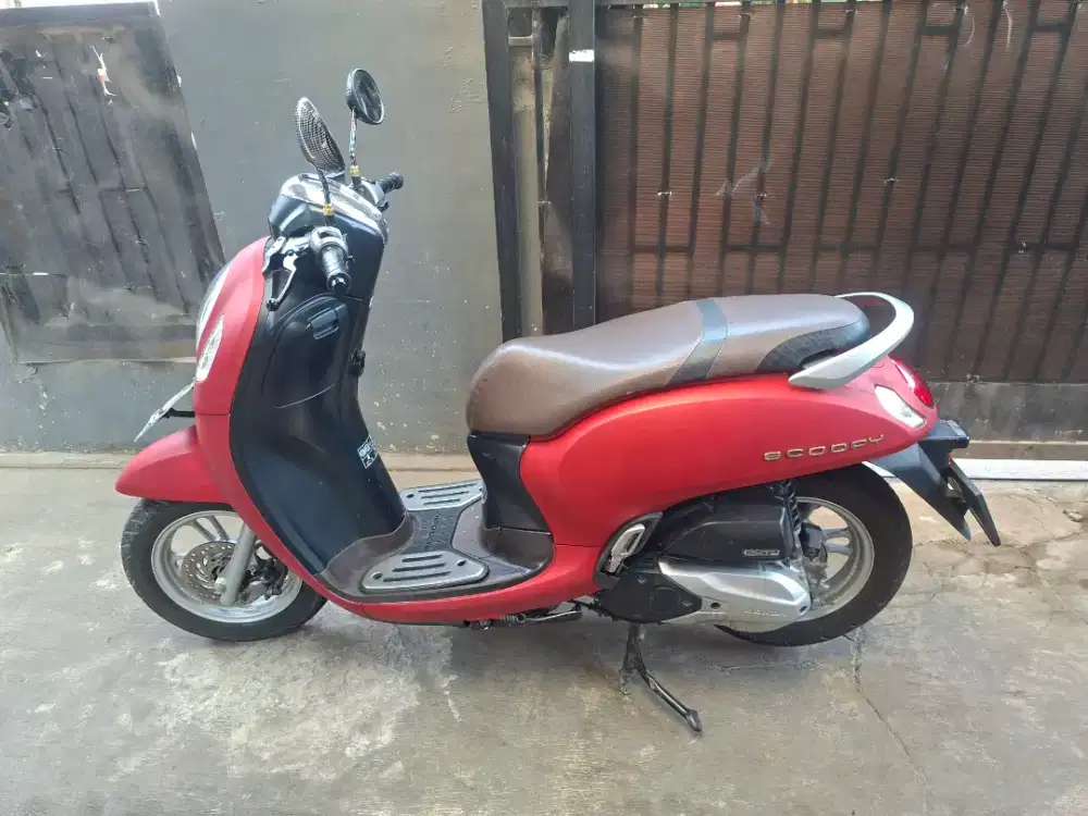 Dijual Honda Scoopy Prestige Keyless