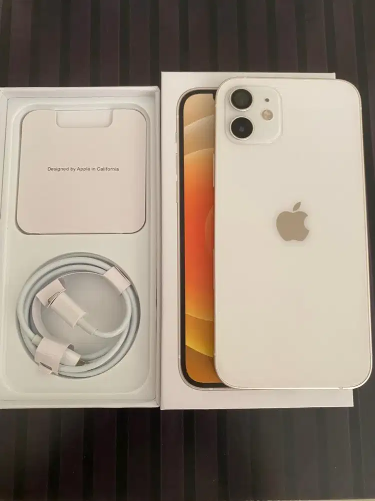 IPhone 12 basic white 64GB / Masih bagus, semua normal