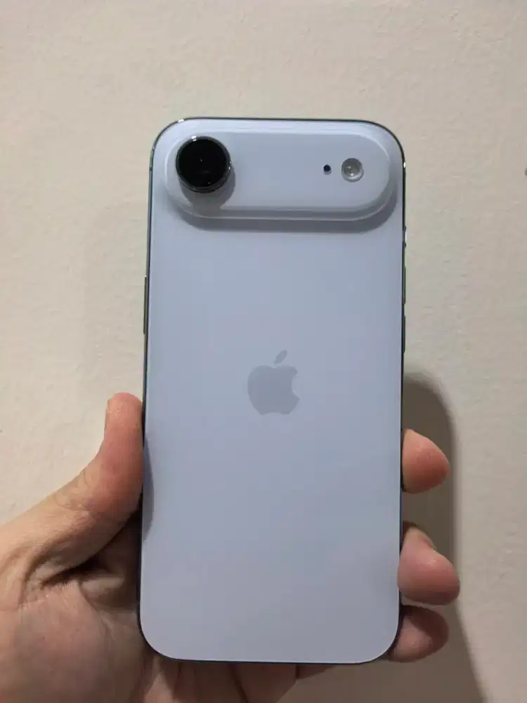 IPhone 17 Air warna Putih