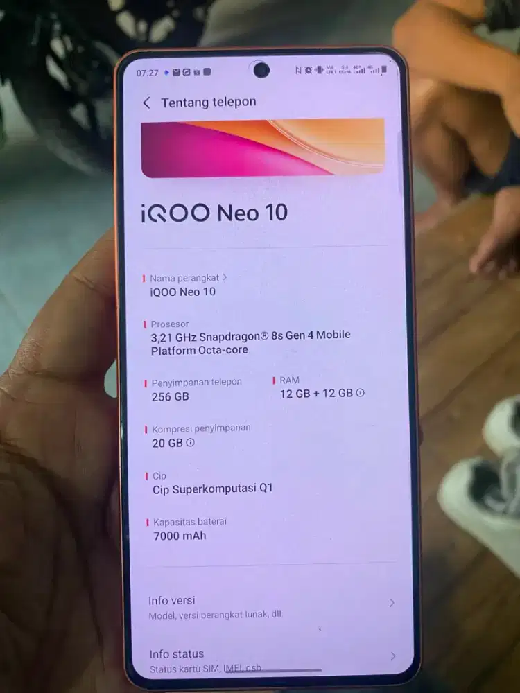 Hp iqoo Neoo 10