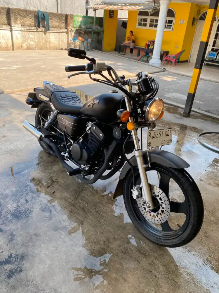 Benelli PE karbu mulus km 2000