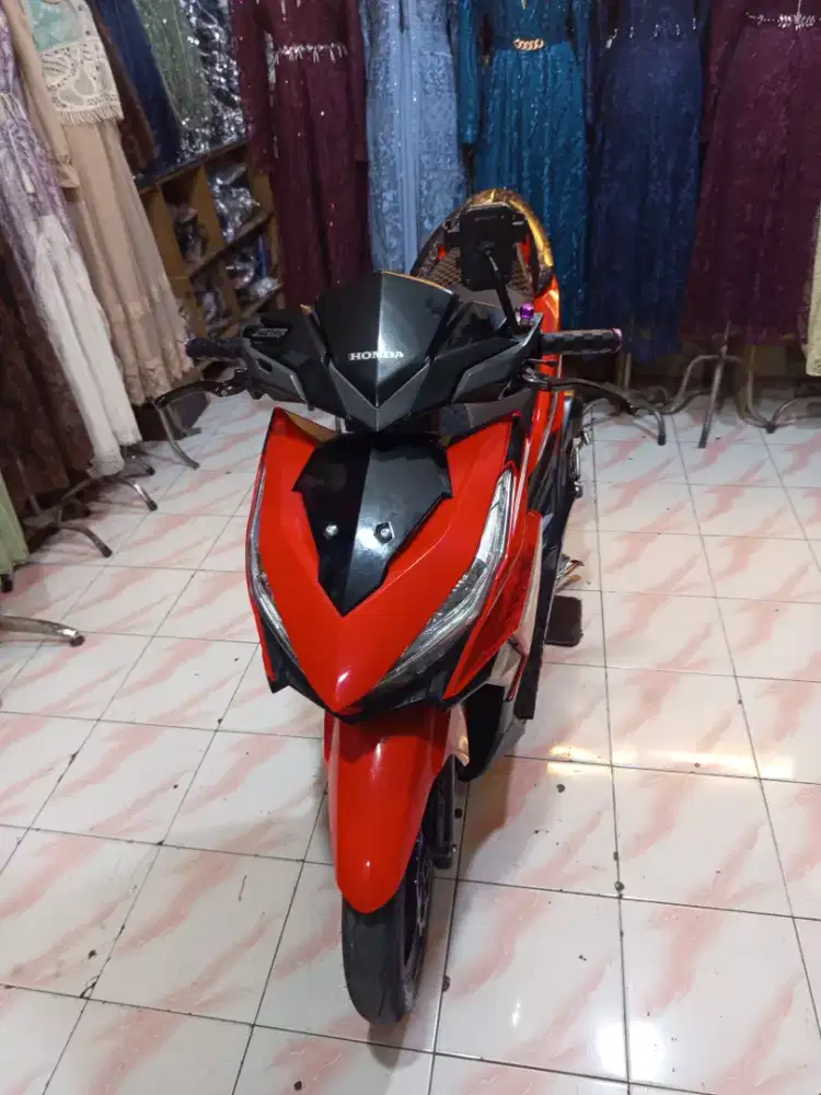 VARIO LED OLD 125 2017 STEL ANAK MUDA