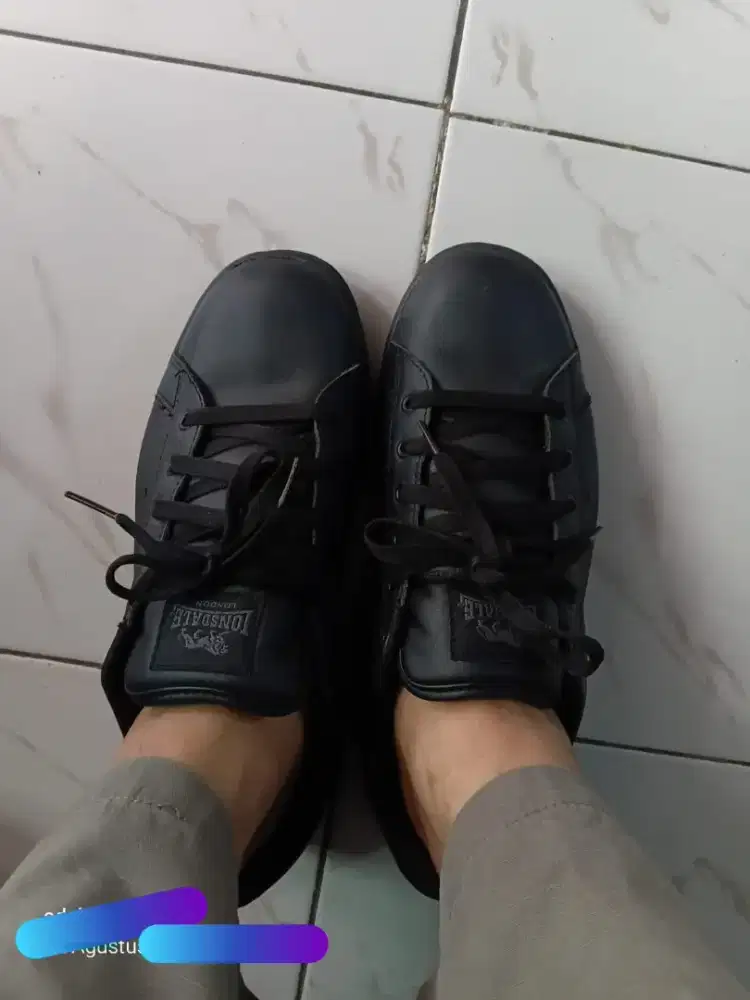 Sepatu Lonsdale London like new