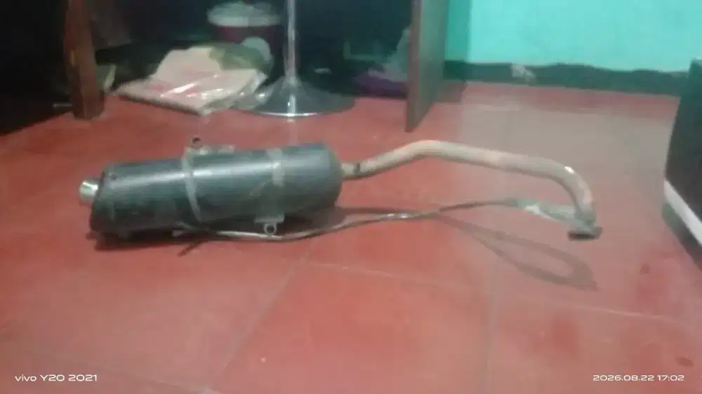 Knalpot motor aerox resing