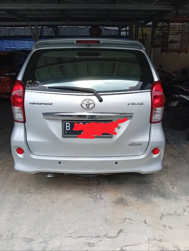 Jual Toyota Avanza veloz1.5AT silverkj