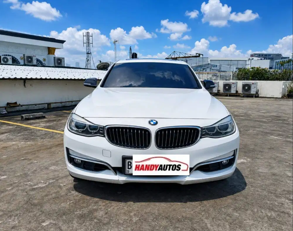 BMW 320I Grand Turismo Tahun 2014 Automatic Putih Metalik