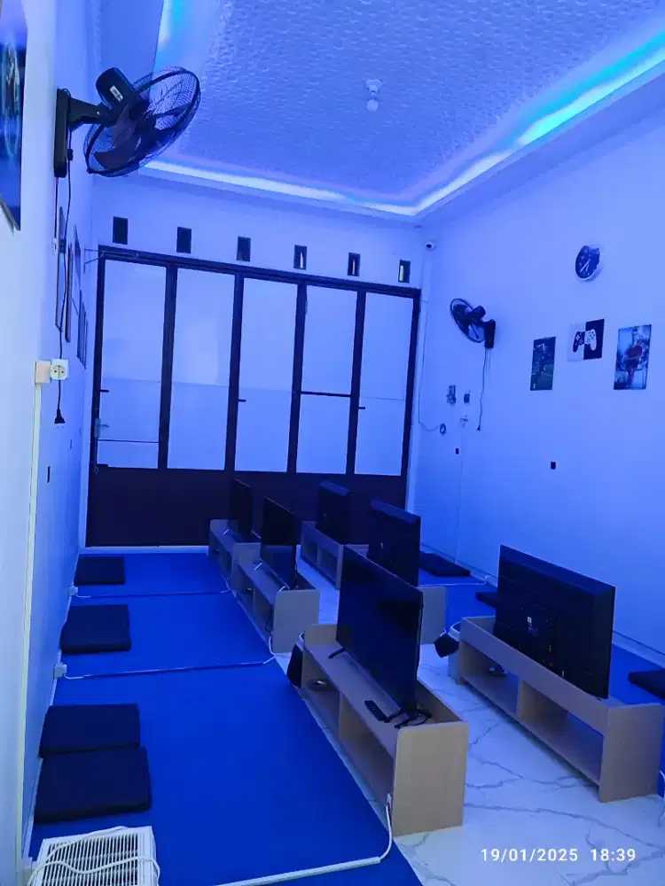 DIJUAL PAKET USAHA RENTAL PLAYSTATION LENGKAP – SIAP OPERASIONAL