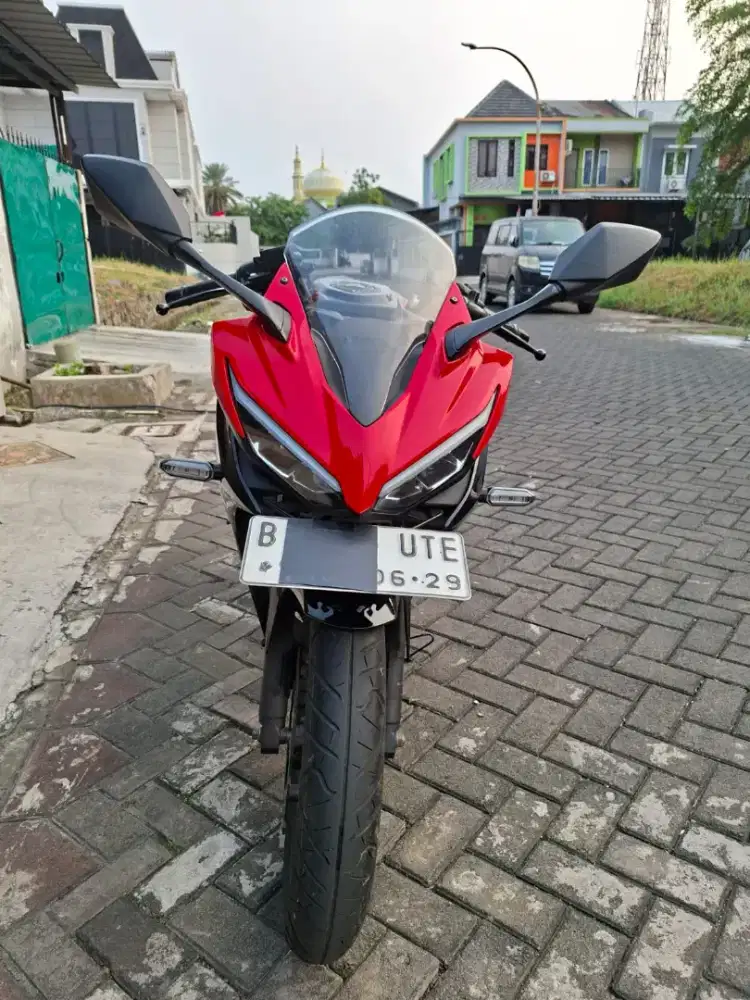 Honda CBR 150 R 2019
