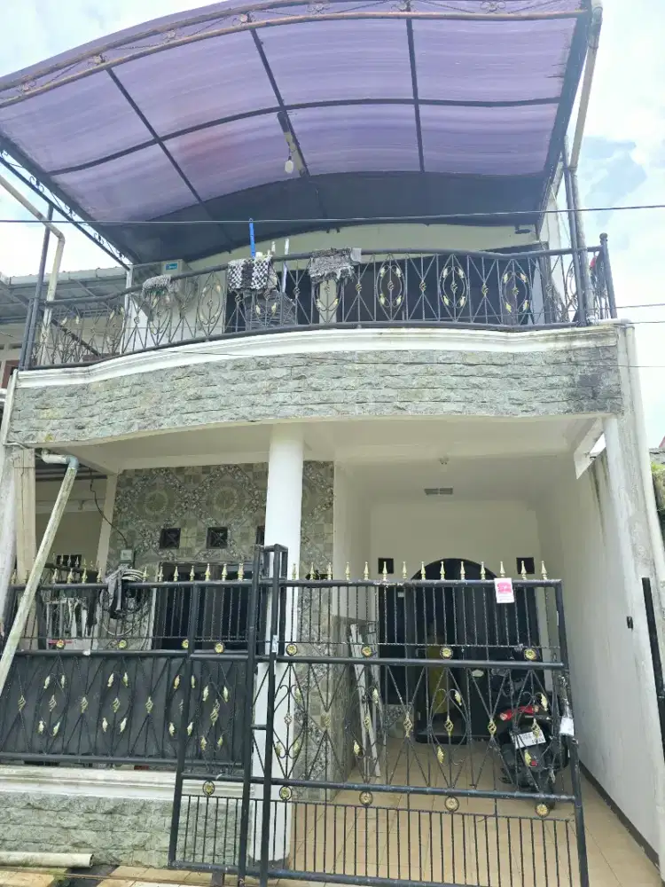 Dijual rumah di megasentul bougenville