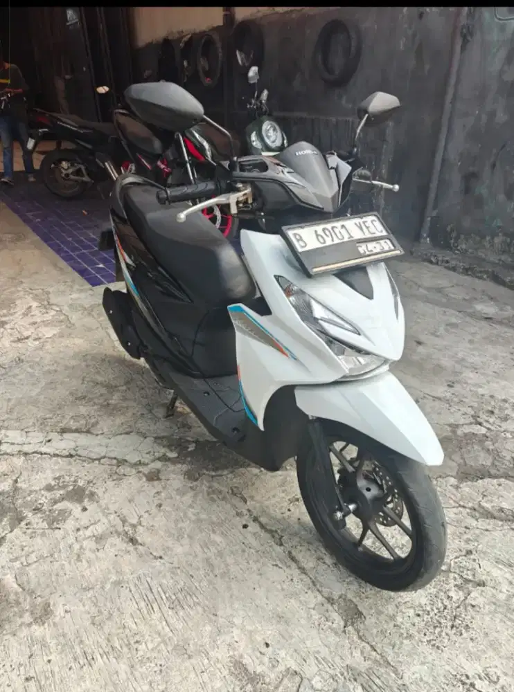 Beat cbs 2026 nik 26 km 1rb yec dp 1jt