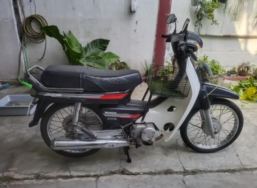 Honda Astrea C100 ml (Legenda)