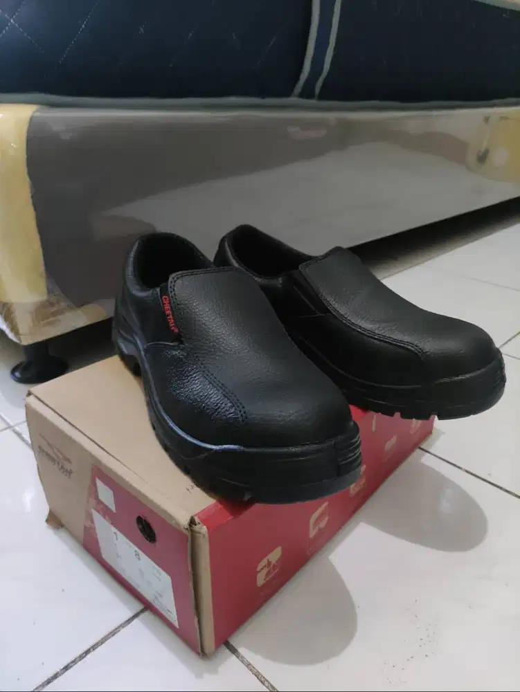 Sepatu Safety Cheetah 3001H